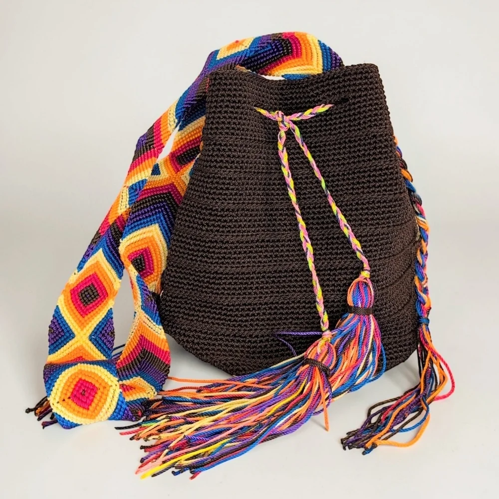 Mochilas Wayuu Handwoven Crossbody Bucket Bag Brown Multicolor Strap Tassel Boho